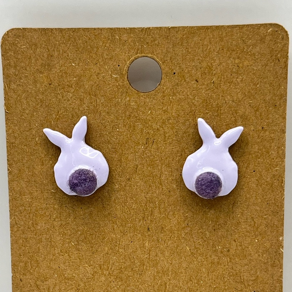 Purple behind view of a rabbit stud earrings
